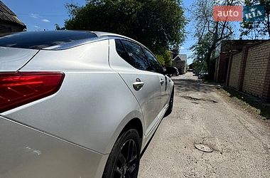 Седан Kia K5 2013 в Киеве