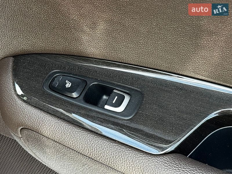 Седан Kia K5 2018 в Киеве