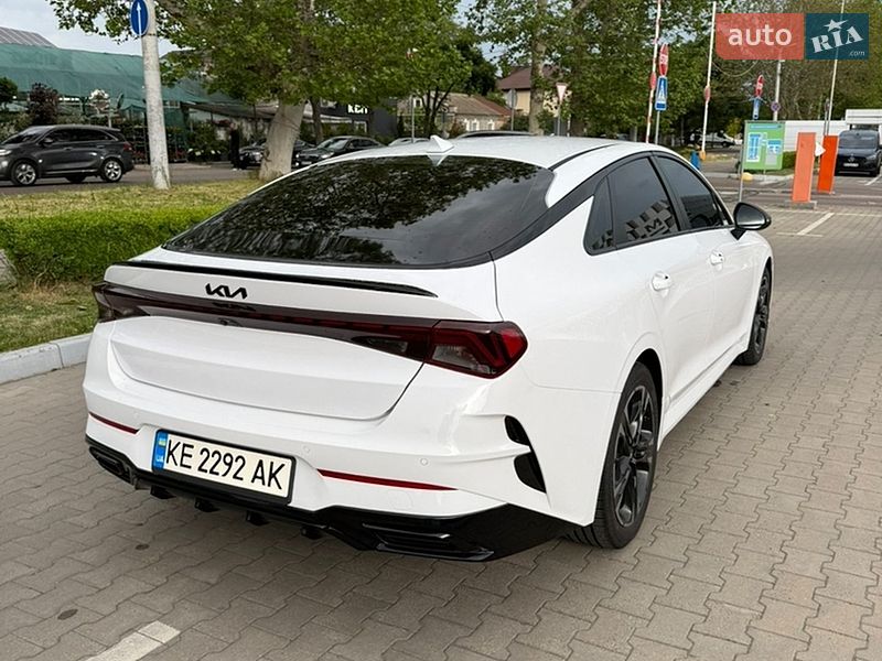 Седан Kia K5 2022 в Одессе
