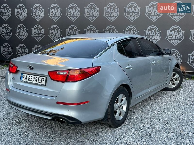 Седан Kia K5 2014 в Киеве