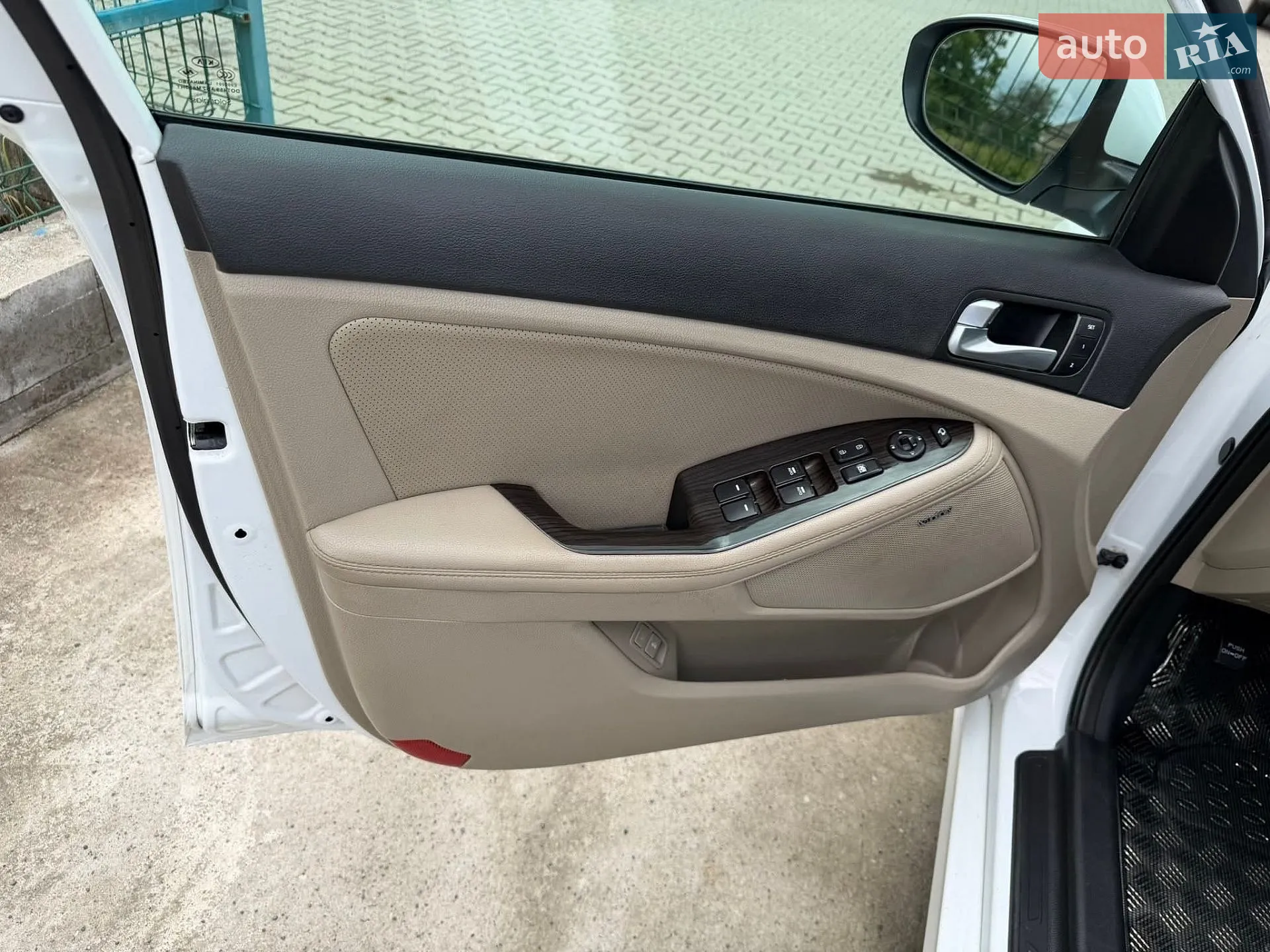 2014 Kia K5 - мініатюра 16