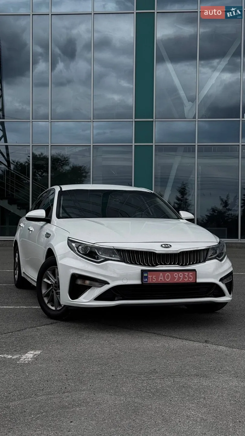 2018 Kia K5 - фото 1