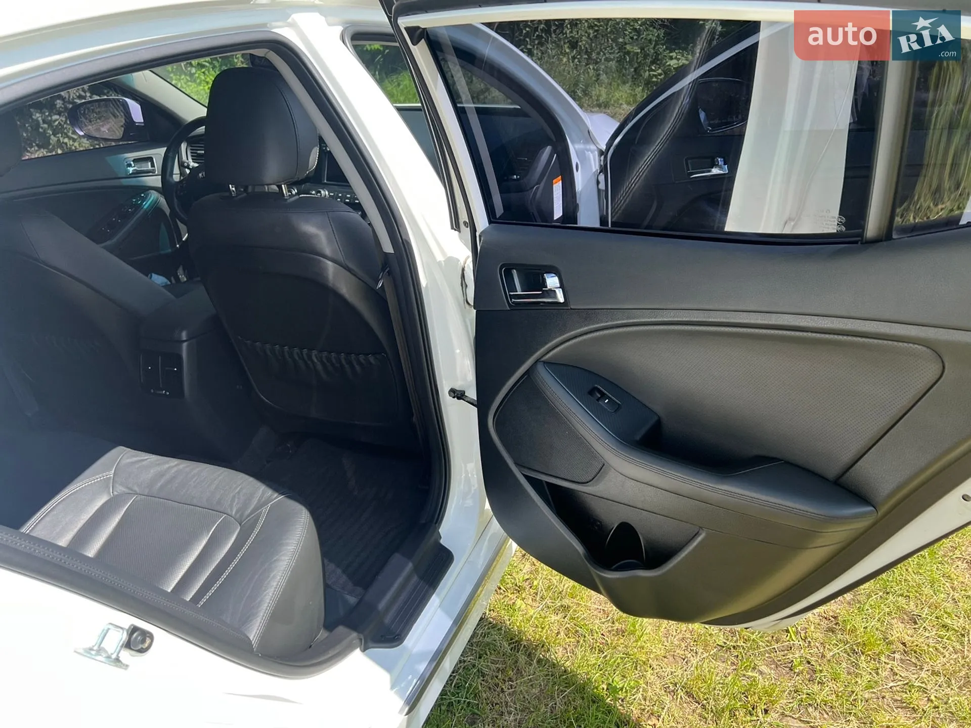 2012 Kia K5 - мініатюра 11