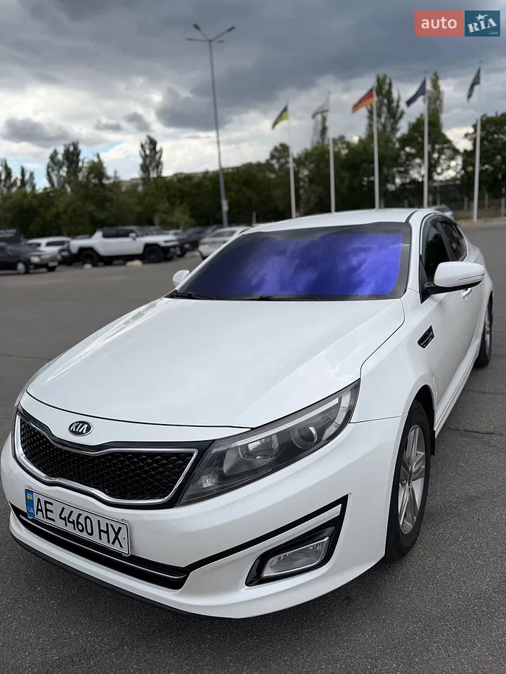 2012 Kia K5 - мініатюра 9