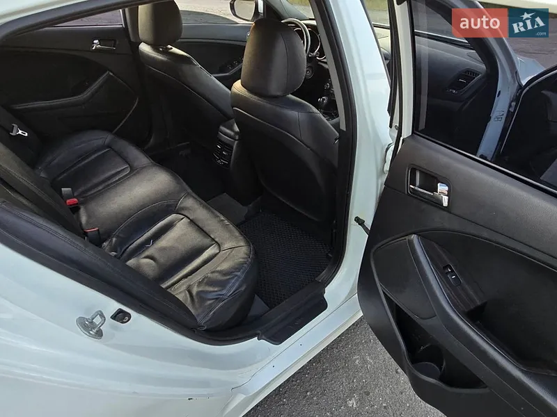 Kia K5 2012 VIN KNAGN418BDA259066 фото оголошення 16 з 54