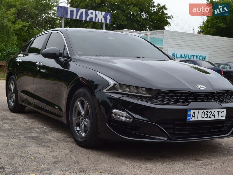 Седан Kia K5 2020 в Яготине
