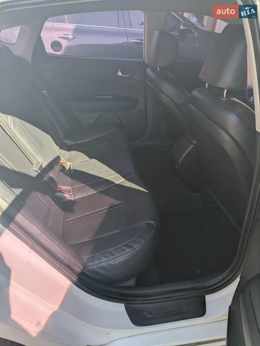 2016 Kia K5 - мініатюра 21