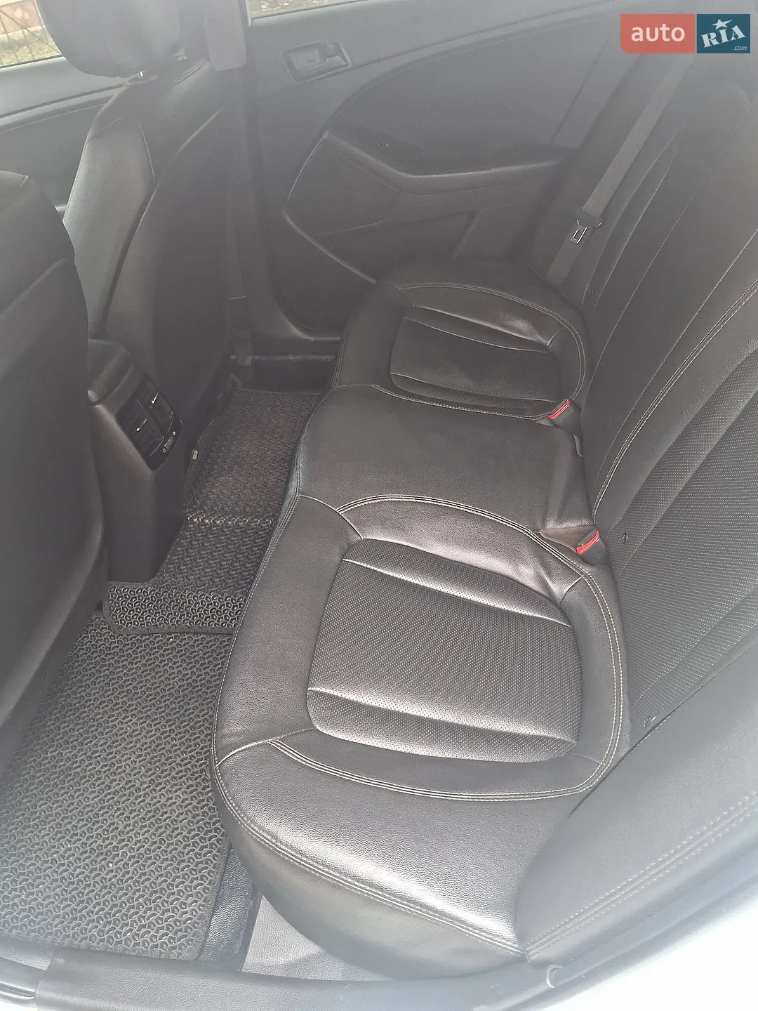2012 Kia K5 - мініатюра 10