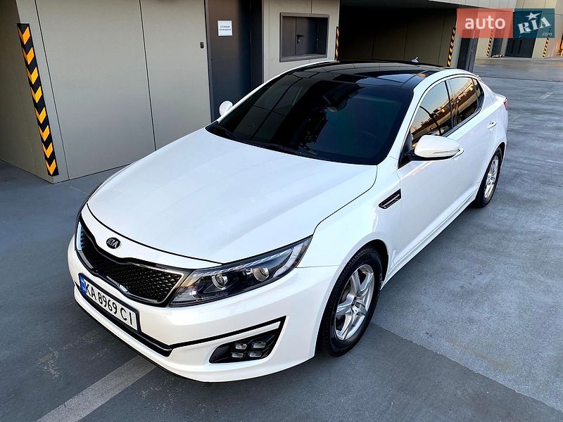 Седан Kia K5 2013 в Києві