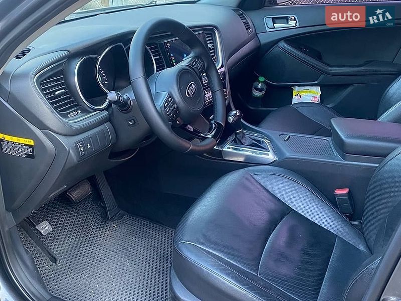 Седан Kia K5 2014 в Киеве
