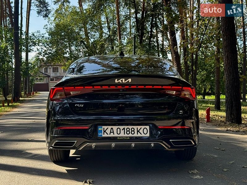 Седан Kia K5 2022 в Києві