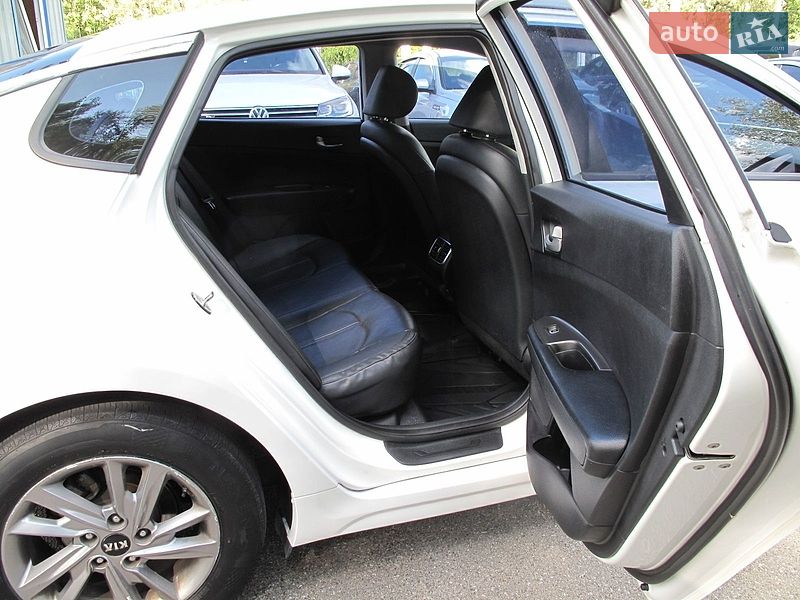 Седан Kia K5 2018 в Києві