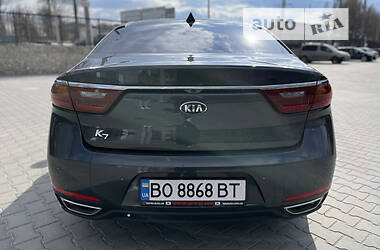 Седан Kia K7 2016 в Тернополе