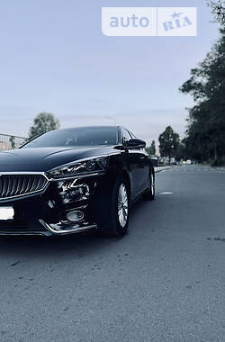 Седан Kia K7 2017 в 
