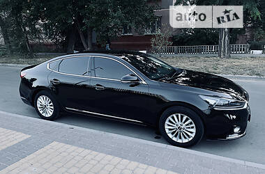 Седан Kia K7 2017 в 