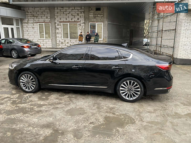 Седан Kia K7 2017 в Киеве