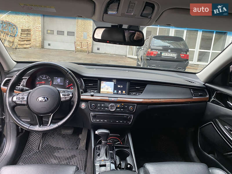 Седан Kia K7 2017 в Киеве