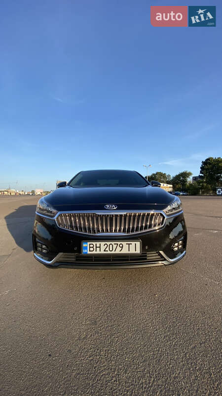 Седан Kia K7 2016 в Одессе