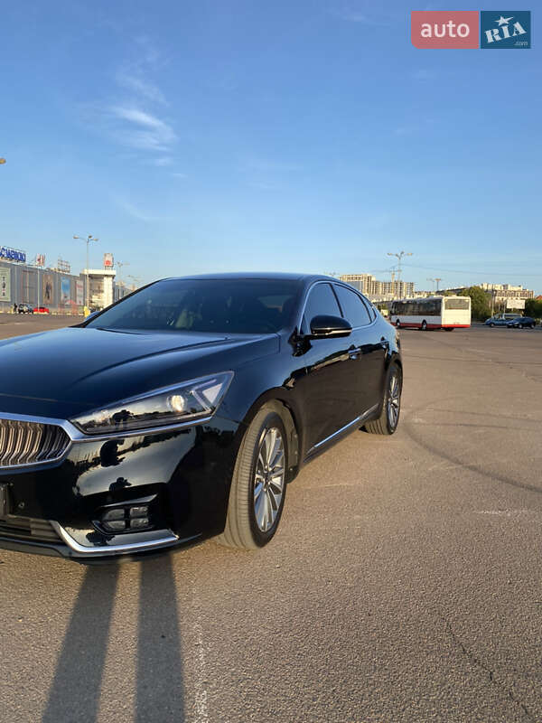 Седан Kia K7 2016 в Одессе