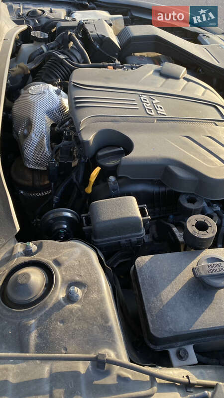 Седан Kia K7 2016 в Одессе