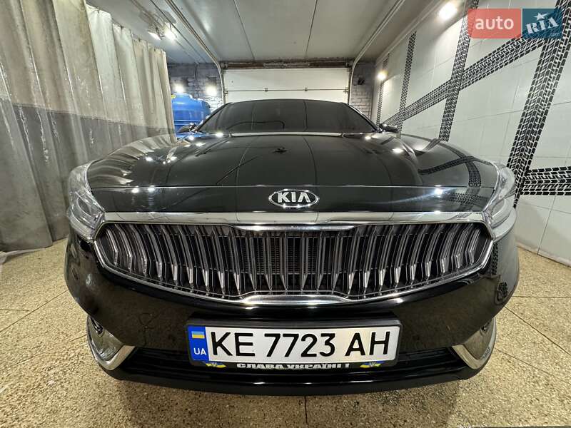 Седан Kia K7 2016 в Дніпрі