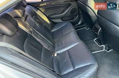 Седан Kia K7 2015 в 