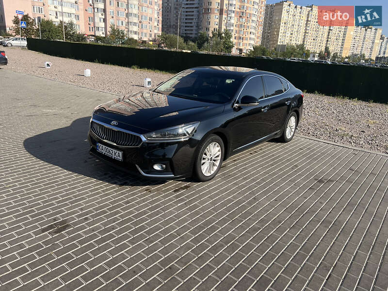 Седан Kia K7 2017 в Киеве