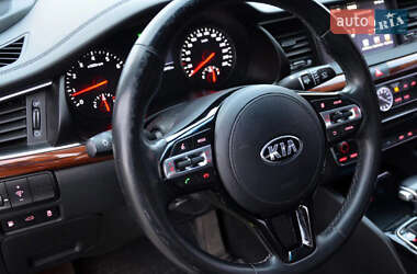 Седан Kia K7 2017 в 