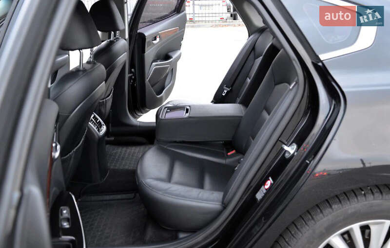 Седан Kia K7 2017 в Киеве