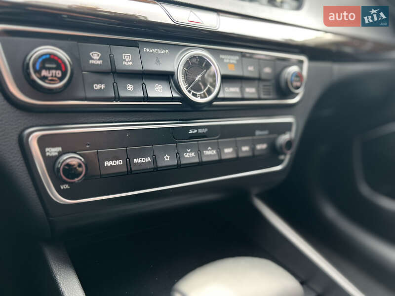 Седан Kia K7 2018 в Харькове