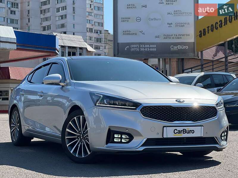 Седан Kia K7 2017 в 