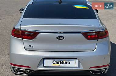 Седан Kia K7 2017 в 