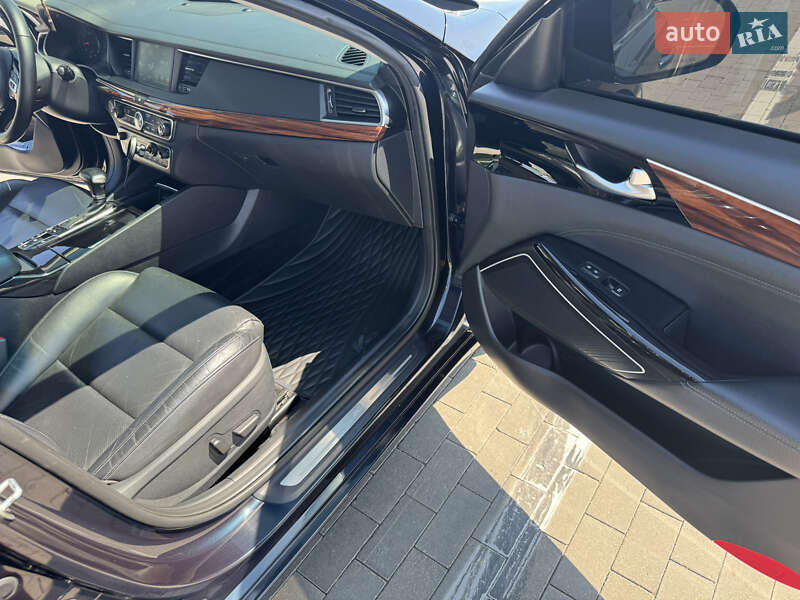 Седан Kia K7 2017 в Одессе