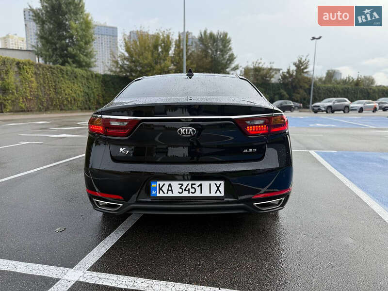 Седан Kia K7 2017 в Киеве