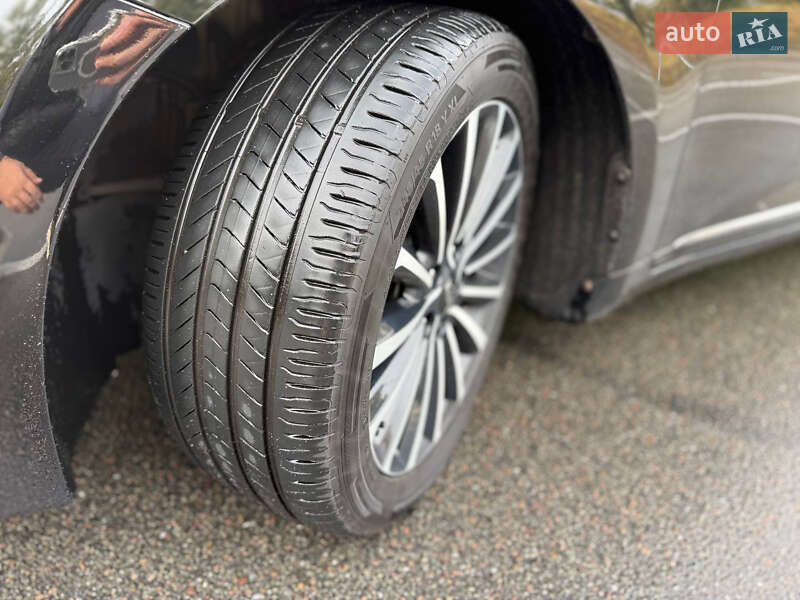 Седан Kia K7 2017 в Киеве