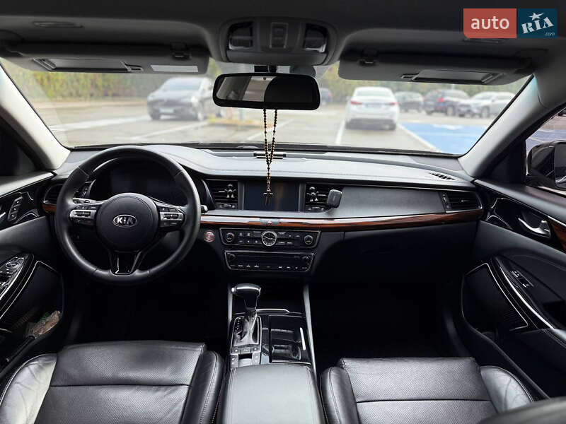Седан Kia K7 2017 в Киеве