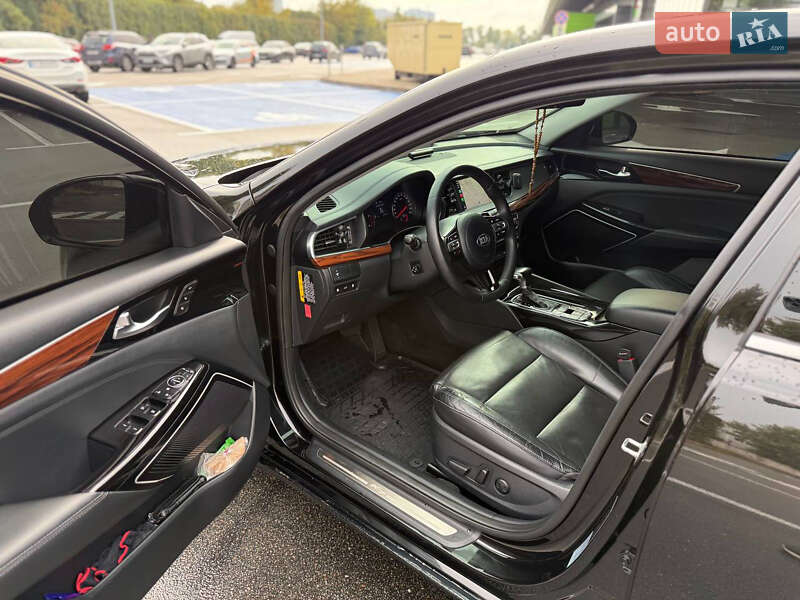 Седан Kia K7 2017 в Киеве