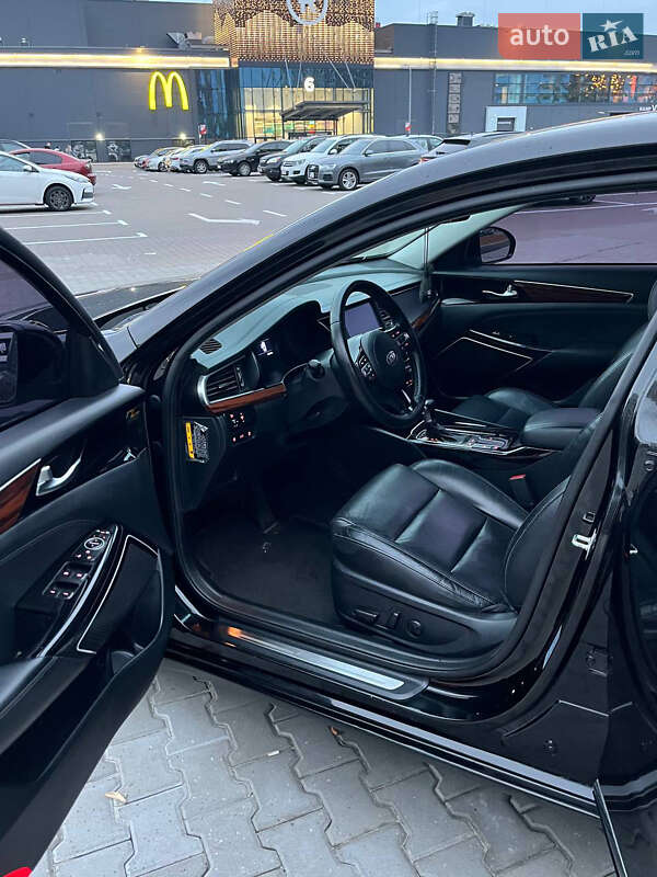 Седан Kia K7 2016 в Киеве