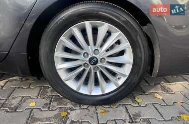 Седан Kia K7 2018 в 