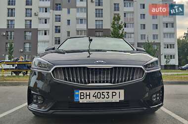 Седан Kia K7 2017 в 
