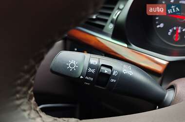 Седан Kia K7 2017 в 