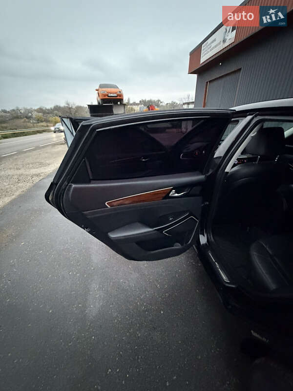 Седан Kia K7 2016 в Одессе