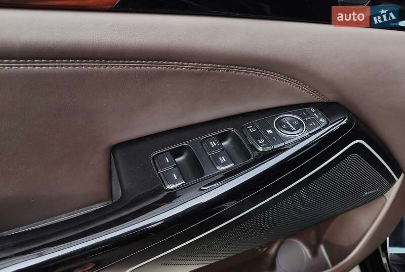 Седан Kia K7 2017 в Виннице