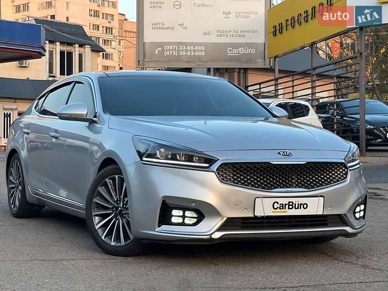 Седан Kia K7 2017 в Одессе