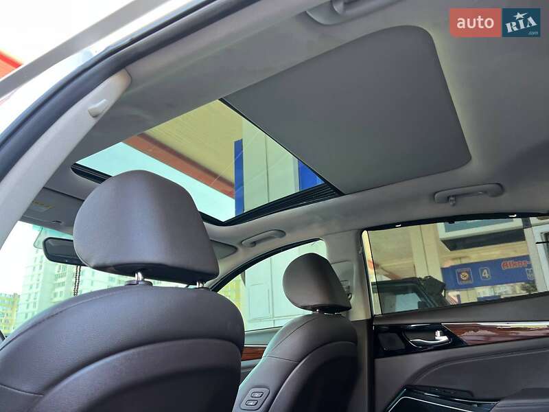 Седан Kia K7 2017 в Одессе