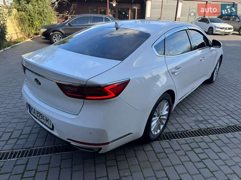 Седан Kia K7 2016 в Харькове
