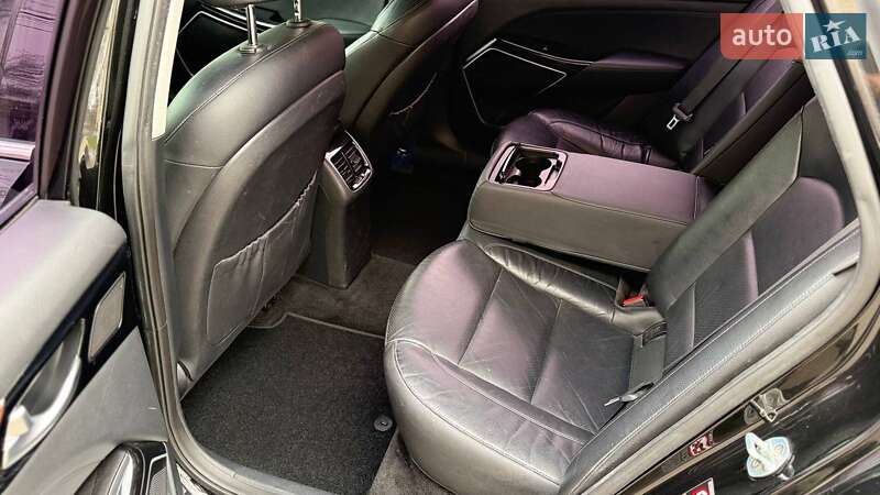 Седан Kia K7 2017 в Одессе