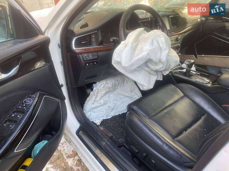Седан Kia K7 2016 в Николаеве