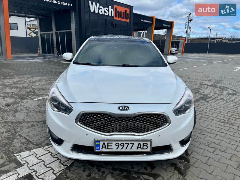 Седан Kia K7 2015 в Києві
