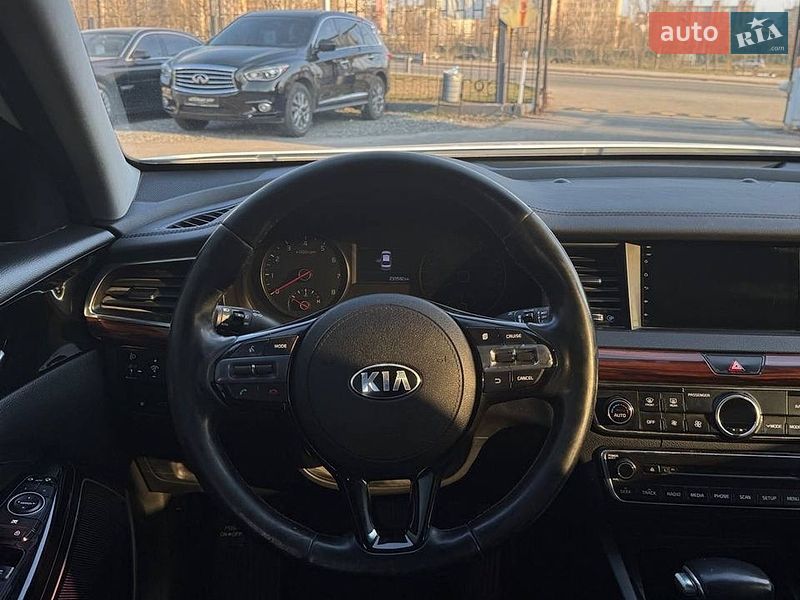 Седан Kia K7 2016 в Киеве